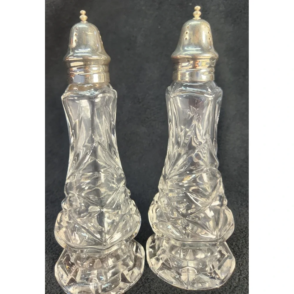 Vintage Crystal Legends by Godinger Silver Art Crystal Salt & Pepper Shaker set